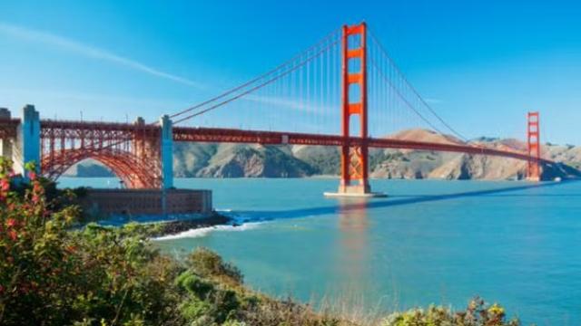 Golden Gate Bridge, showcasing tourist attractions in the San Francisco destination travel guide. 