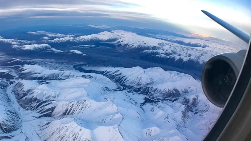 View of mountains in New Zealand highlighting New Zealand's plan to Implement Electronic Travel Authority