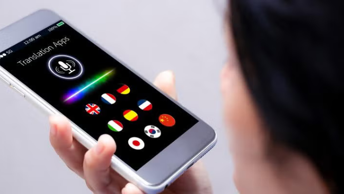 Smartphone displaying apps  representing the best apps for travel preparation.